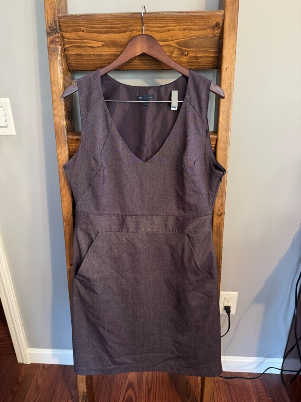 Gap Sleeveless Purple Sheath Dress with Pockets - Classic Workwear